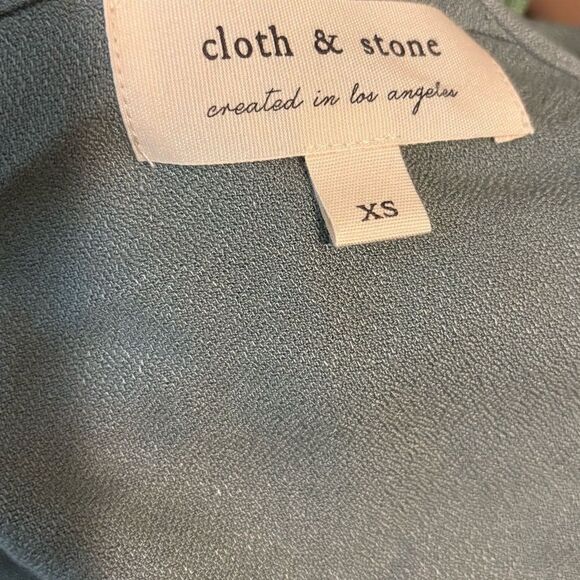 Cloth & Stone Sage Green Super Soft Long Sleeve Button Back Blouse Top Size XS - Picture 4 of 7